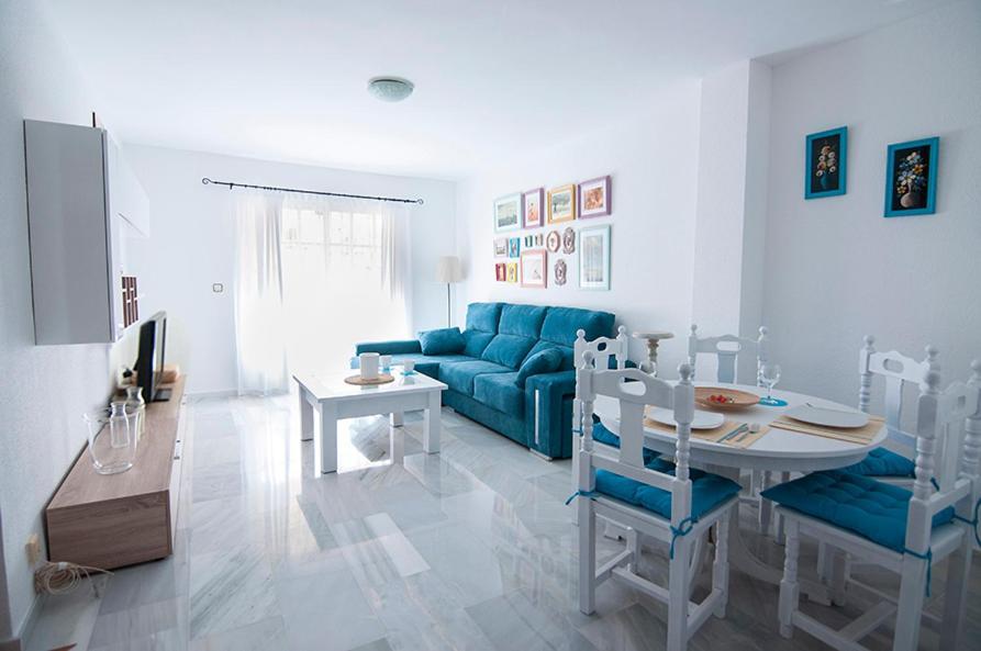 Luminoso Y Fresco Apartamento En 2ª Linea De Playa Fuengirola Εξωτερικό φωτογραφία