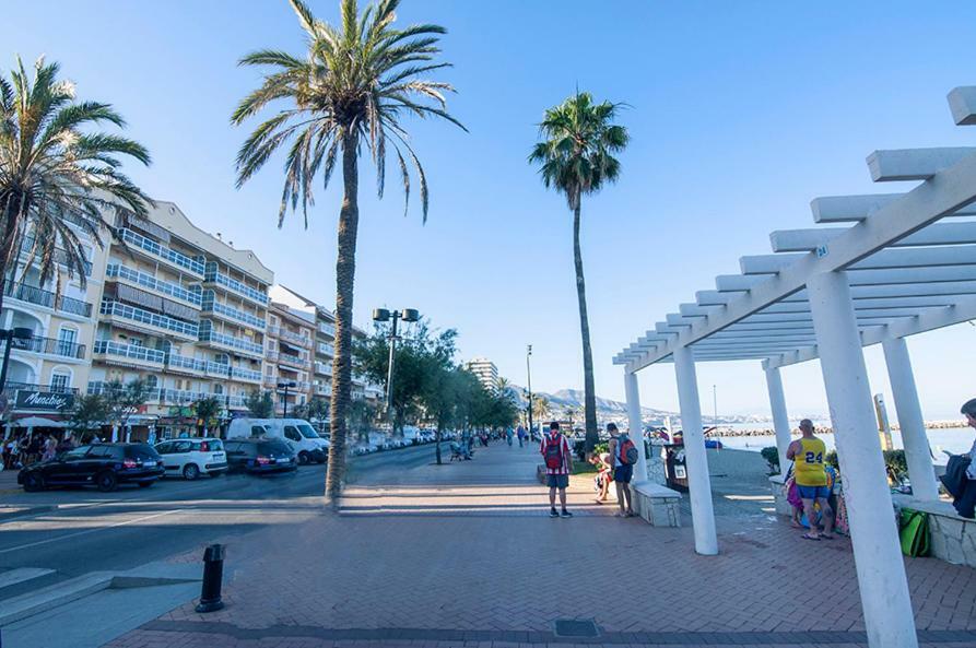 Luminoso Y Fresco Apartamento En 2ª Linea De Playa Fuengirola Εξωτερικό φωτογραφία