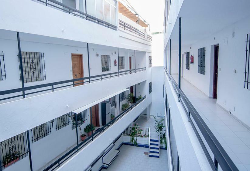 Luminoso Y Fresco Apartamento En 2ª Linea De Playa Fuengirola Εξωτερικό φωτογραφία